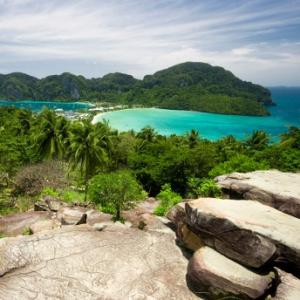 Angthong Marine Park by tour boat